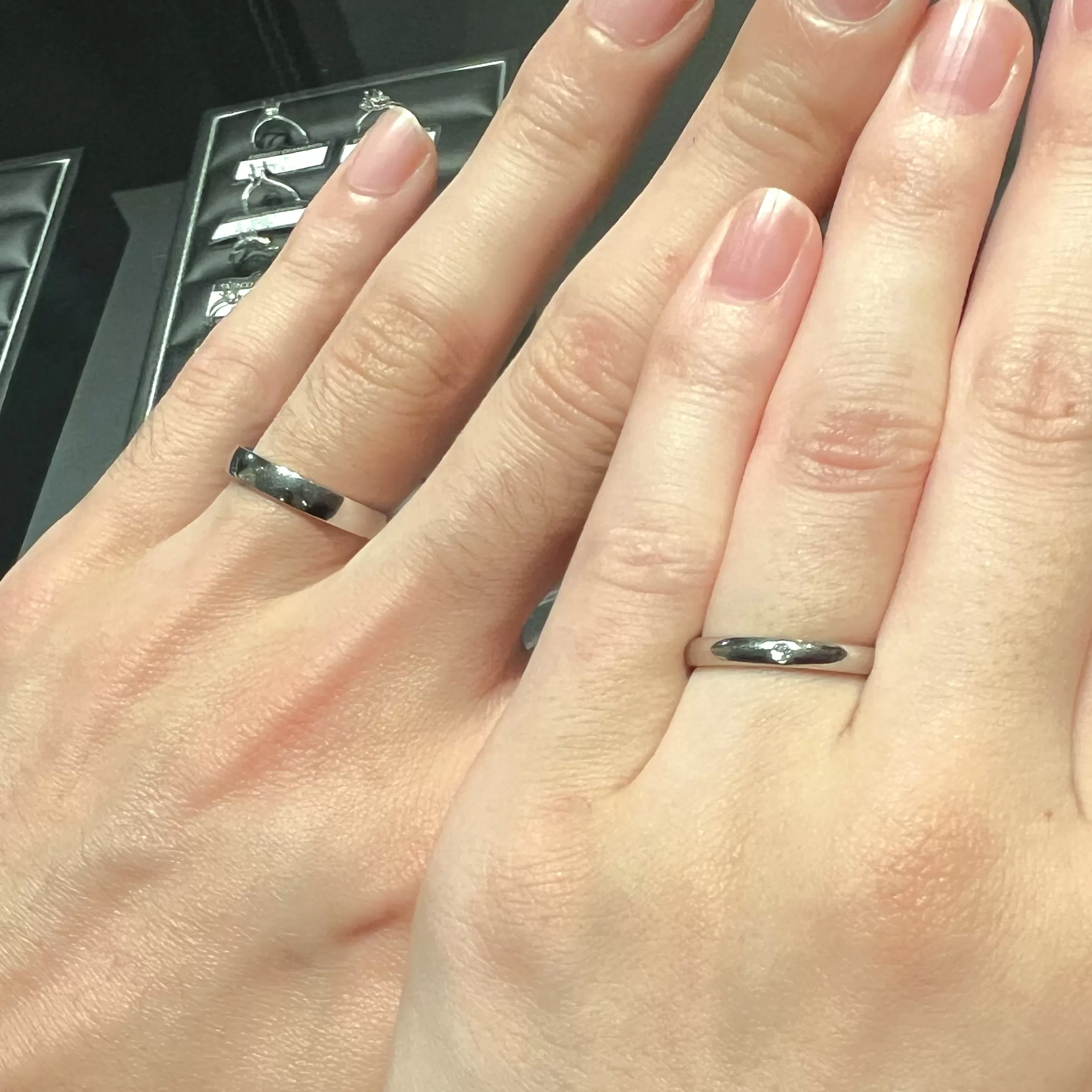 エクセルコ ダイヤモンド 東京本店_試着写真（結婚指輪・婚約指輪）