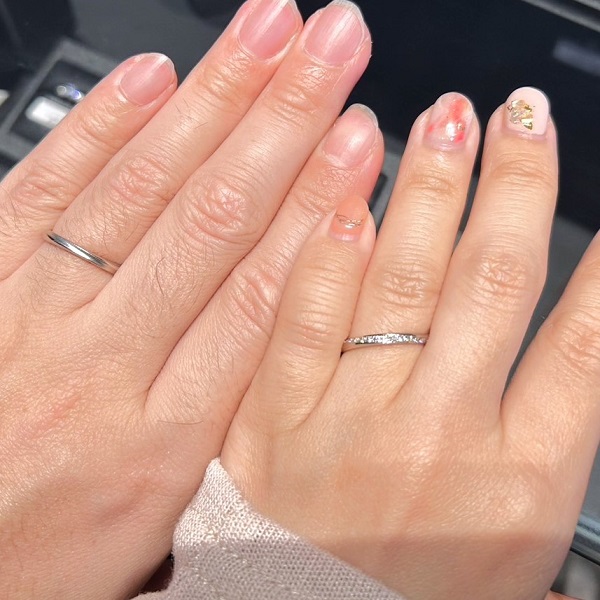 銀座ダイヤモンドシライシ 小倉店_試着写真（結婚指輪・婚約指輪）