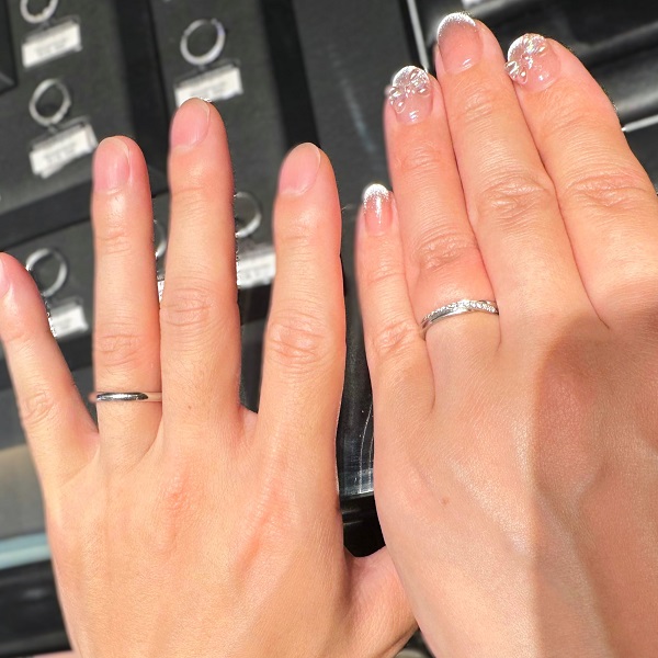 エクセルコ ダイヤモンド 青山店_試着写真（結婚指輪・婚約指輪）
