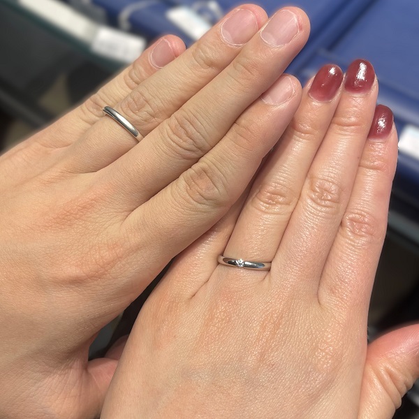 銀座ダイヤモンドシライシ 大阪店_試着写真（結婚指輪・婚約指輪）