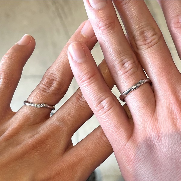 ビジュピコ つくば店_試着写真（結婚指輪・婚約指輪）