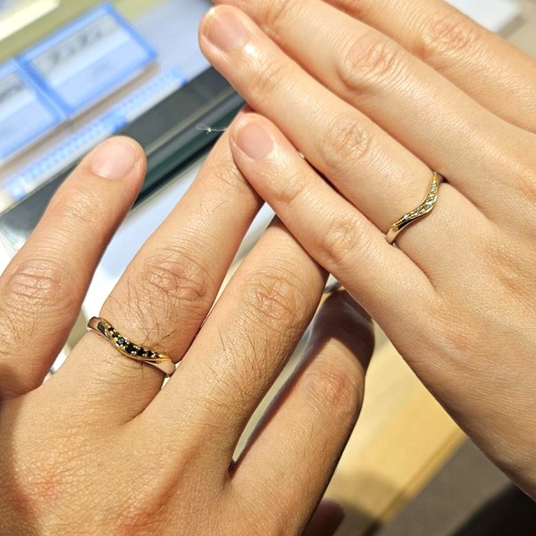 ビジュピコ 銀座店_試着写真（結婚指輪・婚約指輪）