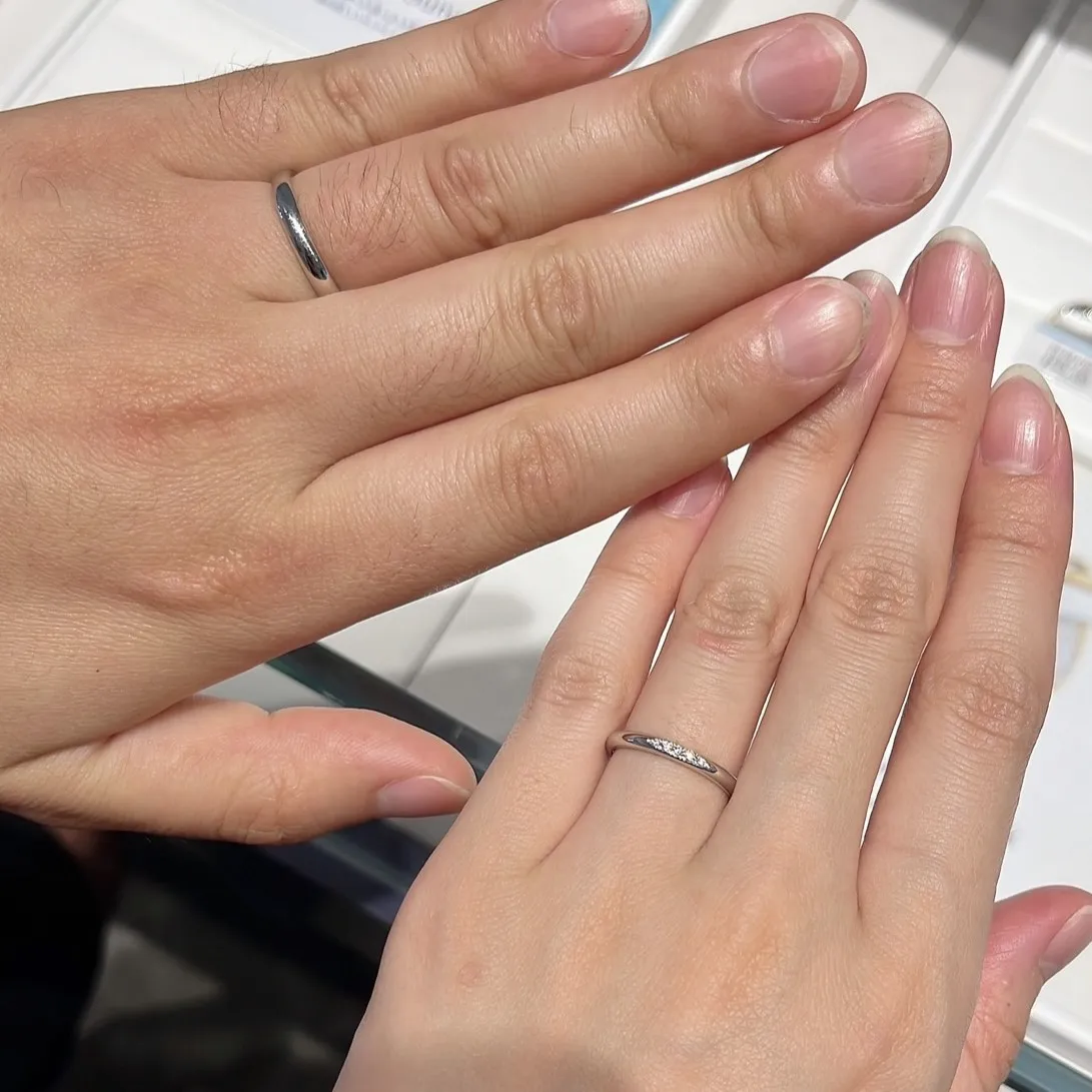 銀座ダイヤモンドシライシ 松本本店_試着写真（結婚指輪・婚約指輪）