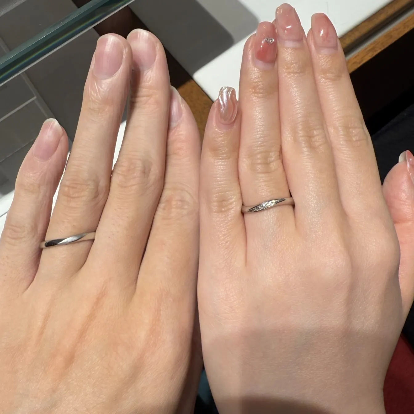 銀座ダイヤモンドシライシ 大宮店_試着写真（結婚指輪・婚約指輪）