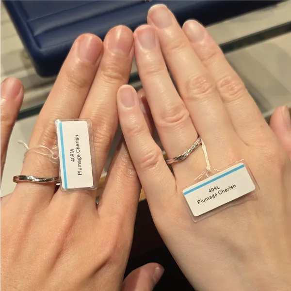 銀座ダイヤモンドシライシ 銀座本店_試着写真（結婚指輪・婚約指輪）
