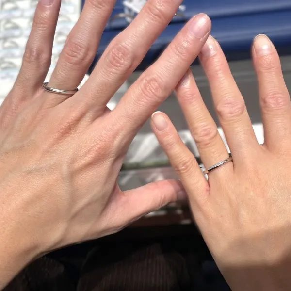 銀座ダイヤモンドシライシ 銀座並木通り本店_試着写真（結婚指輪・婚約指輪）