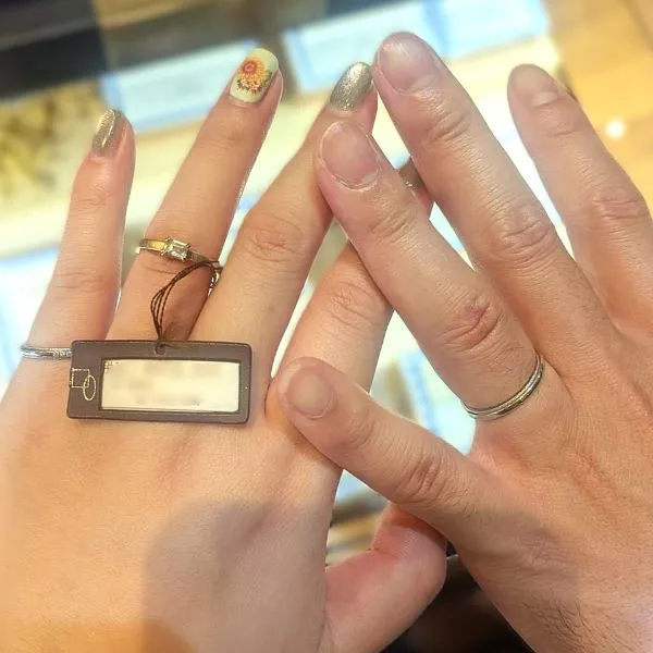 ビジュピコ福岡_結婚指輪・婚約指輪試着写真