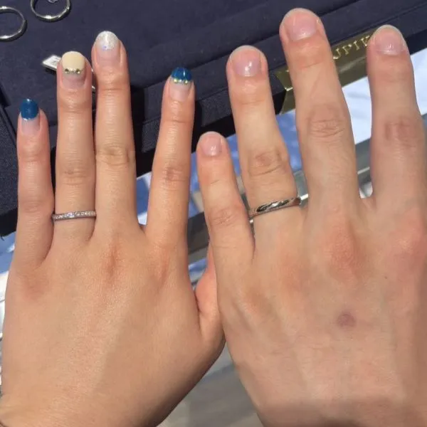 ビジュピコ銀座_結婚指輪・婚約指輪試着写真